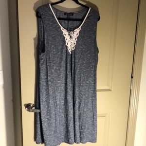 Navy white sleeveless shift dress